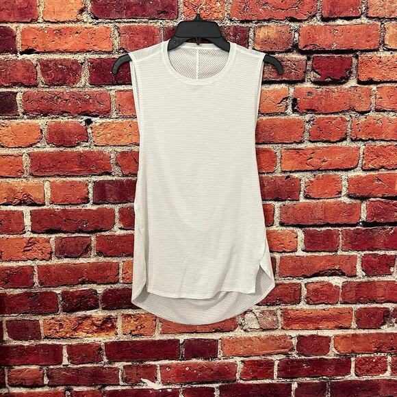 Lululemon tank Top size 6 - Picture 1 of 6